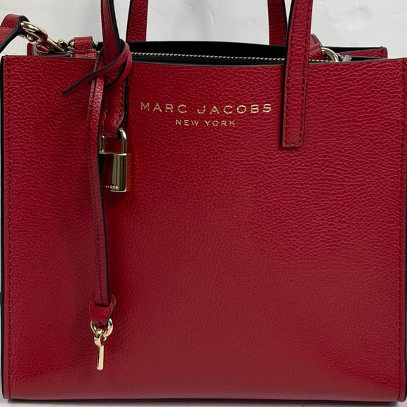 Marc Jacobs Cherry Red Handbag with Gold Details - Picture 4 of 11